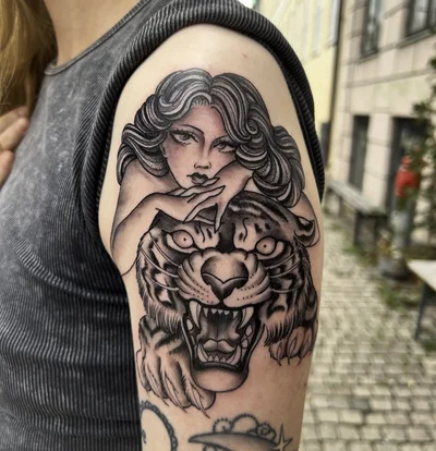Mathilde Hoeyberg tattoo ig_018