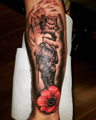 Jordan Curtis tattoo 010