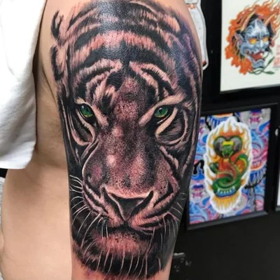 Thirteen Feet Tattoo tattoo 015