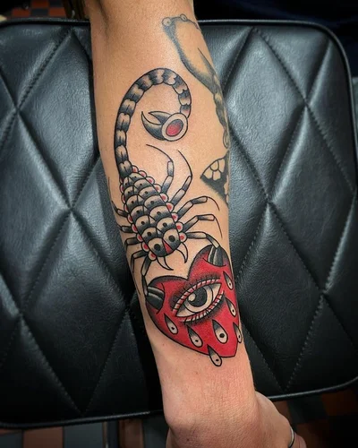 Thirteen Feet Tattoo tattoo 033
