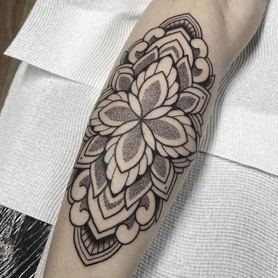 Thirteen Feet Tattoo tattoo 043