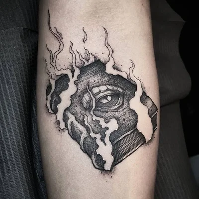 Thomas E tattoo 013