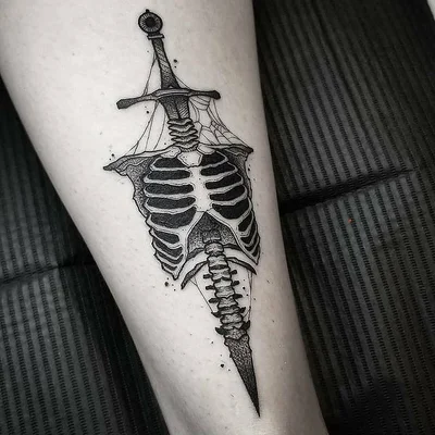 Thomas E tattoo 017