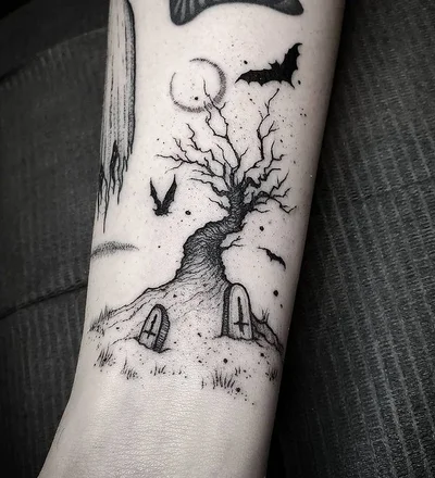 Thomas E tattoo 039