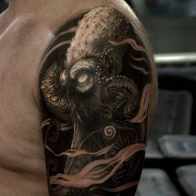 Thomas Wells tattoo 027