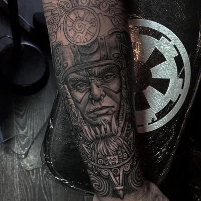 Thomas Wells tattoo 029