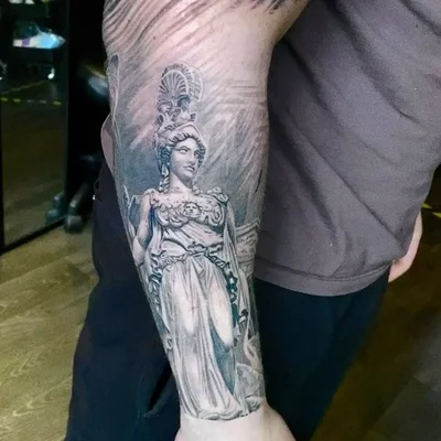 Thomas Wells tattoo 030