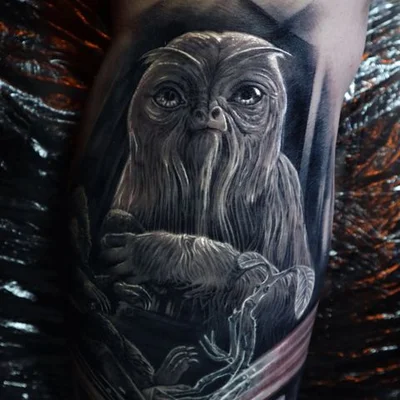 Thomas Wells tattoo 050