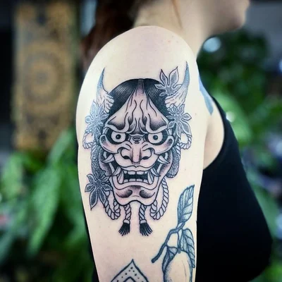 Christian Thorn tattoo 009