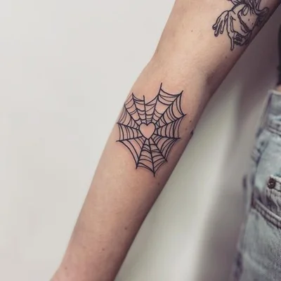 Christian Thorn tattoo 016