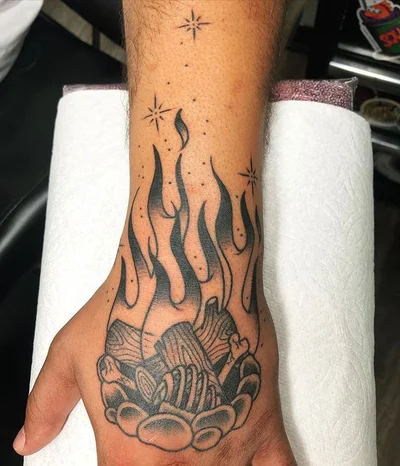 Chelstine Clibourne tattoo 022