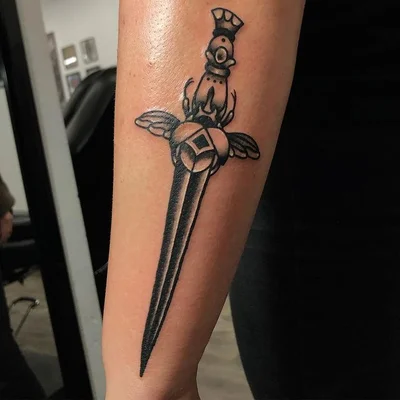 Chelstine Clibourne tattoo 032