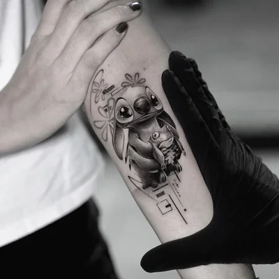 Tiago Vicente tattoo 037