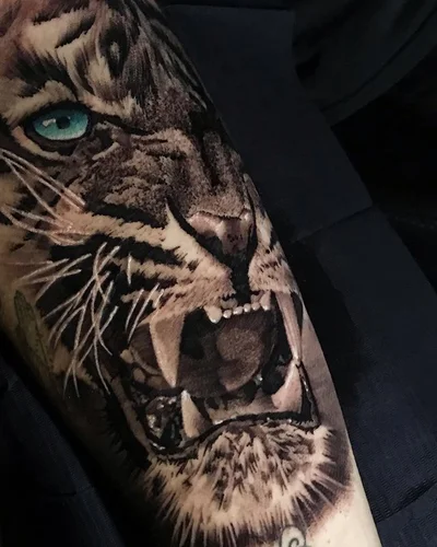 Tiago Gonçalves tattoo 009