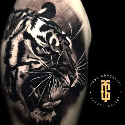 Tiago Gonçalves tattoo 012