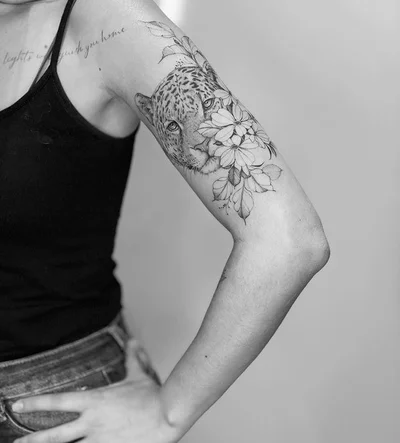 Tiago Oliveira tattoo 007