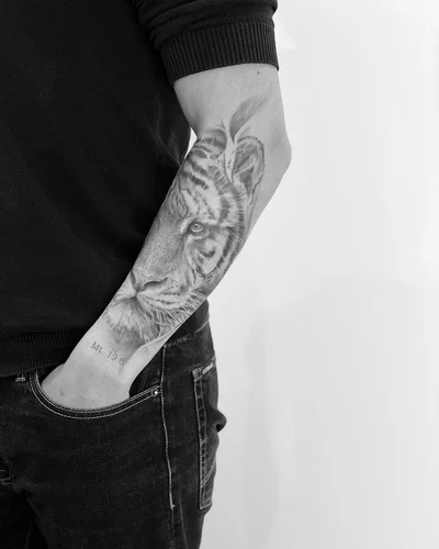 Tiago Oliveira tattoo 018