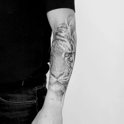 Tiago Oliveira tattoo 047