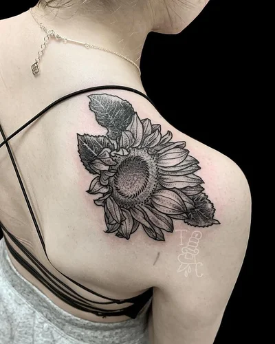 Tiffany Collins tattoo 034