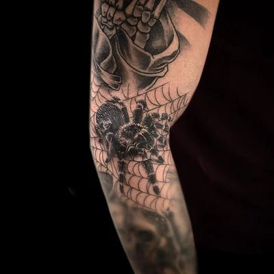 Tiffany Collins tattoo 038