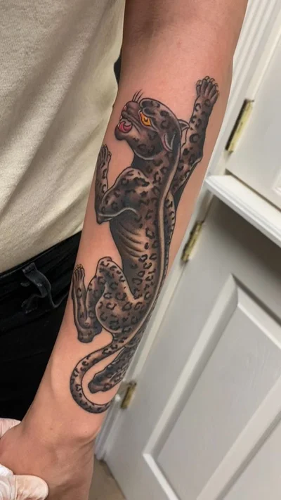 Tiffany Collins tattoo 050