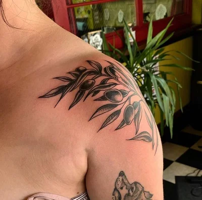 Matt Reed tattoo 016