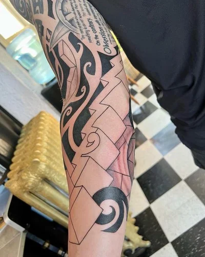 Matt Reed tattoo 027