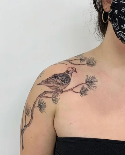 Ryan Johnson tattoo 020