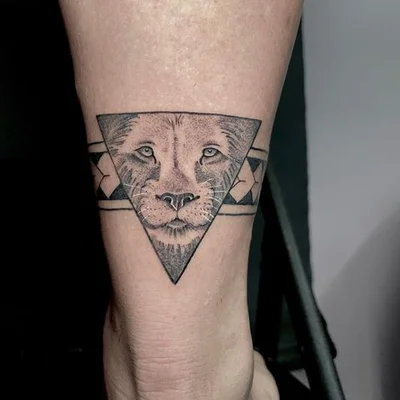 Timothy Leap tattoo 040