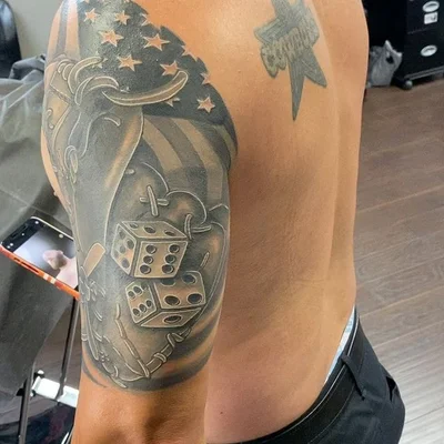 Tim Tobola tattoo 010