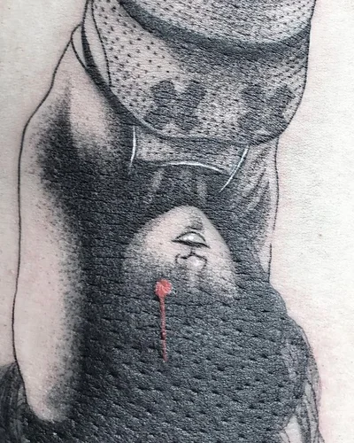Tina Caruso tattoo 017