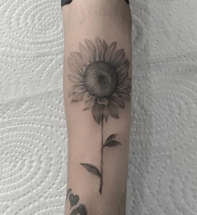 Tina Caruso tattoo 035
