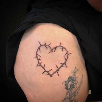 Tina Poe tattoo 008