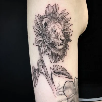 Tina Poe tattoo 018