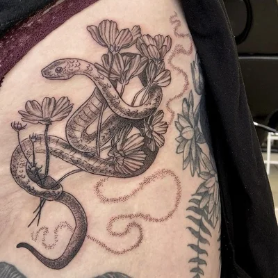 Tina Poe tattoo 025