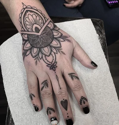 Chelsie (Chels♡) tattoo 044