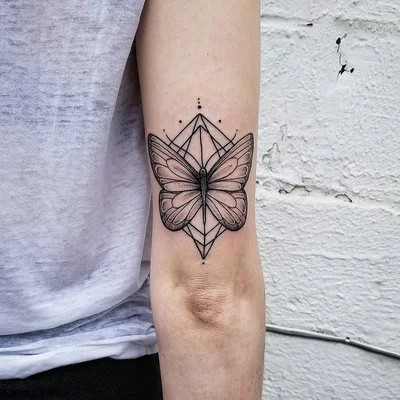 Nicole Eveland tattoo 042