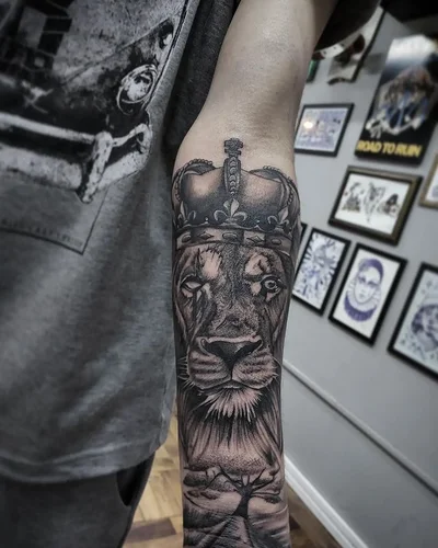 Lucas Aguiar tattoo 011