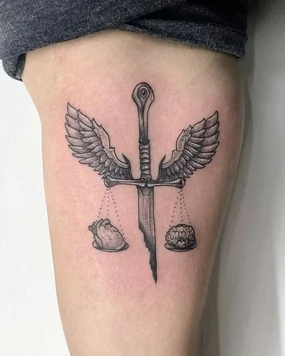 Tatiana Oliveira tattoo 015