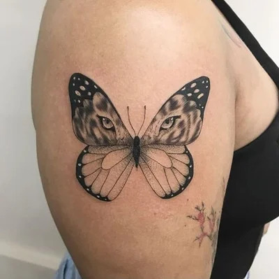 Tatiana Oliveira tattoo 047