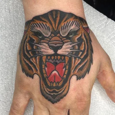 Tobias Schneider tattoo 033