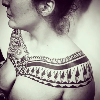 Tolle tattoo 012