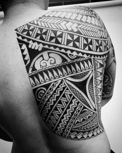 Tolle tattoo 014
