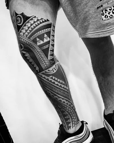 Tolle tattoo 023