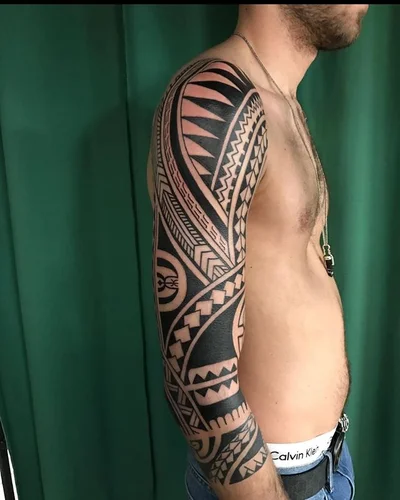 Tolle tattoo 030
