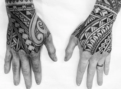Tolle tattoo 039