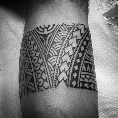Tolle tattoo 040