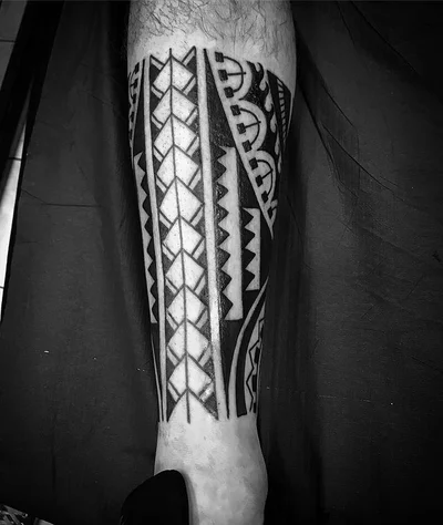 Tolle tattoo 043