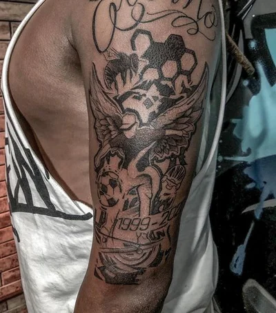 Thales Tomasi tattoo 007
