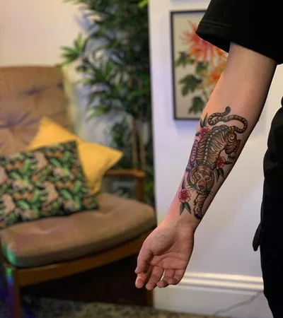 Tom Brown tattoo 042